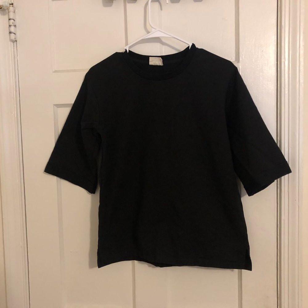 black t-shirt